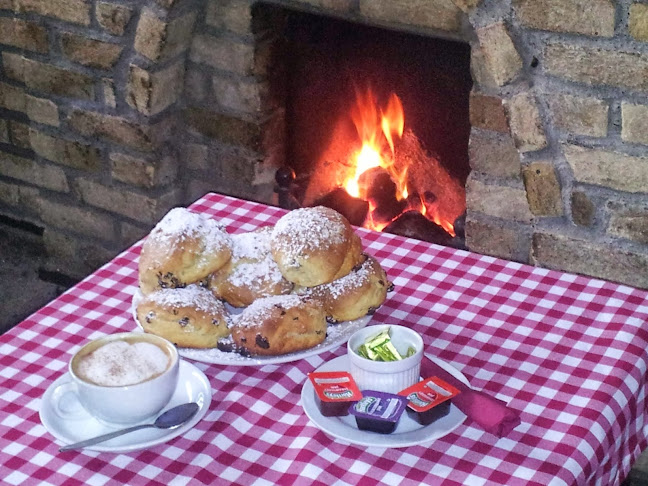 Gibbons' Pillar House Bar - Hospitality and gastronomy