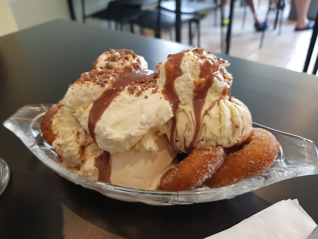 Comentarii opinii despre Sundaes