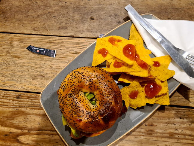 Comentarii opinii despre Mocha Beans Cross St