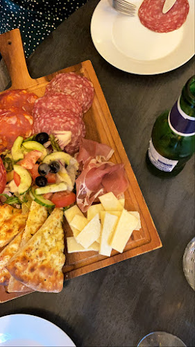 3 St Francis St, Galway, H91 XF1P