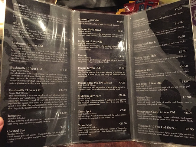 Comentarii opinii despre Joe Watty's Pub & Seafood Bar