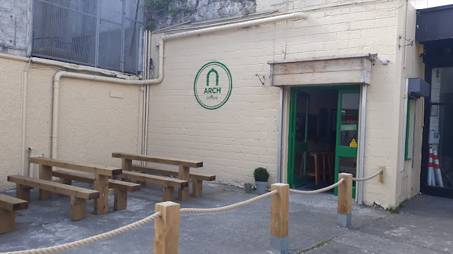 Arch Coffee - Hospitality and gastronomy