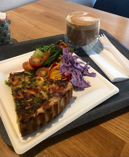 Gerona Deli Cafe - Hospitality and gastronomy