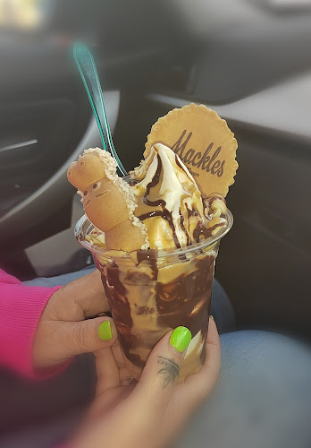 Mackles Icecream Clady Bridge - Lifford
