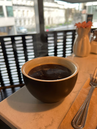 Comentarii opinii despre The Bookshelf at The Elysian