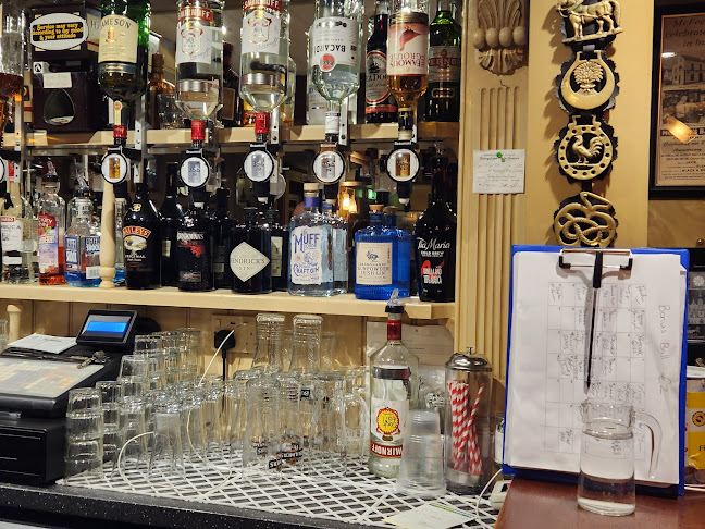 Opinii despre McFeeley's Bar în Clonmany - Hospitality and gastronomy
