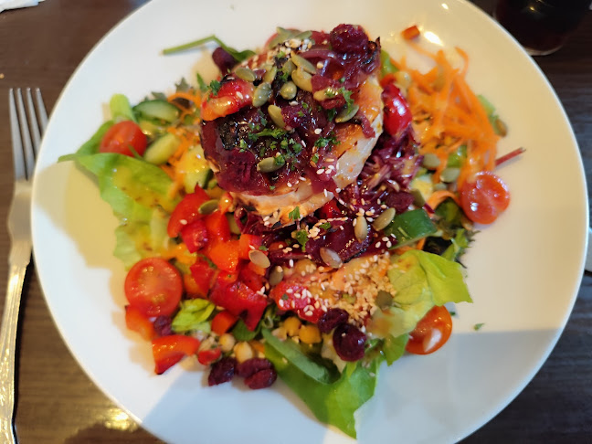 Davis' Restaurant & Yeats Tavern