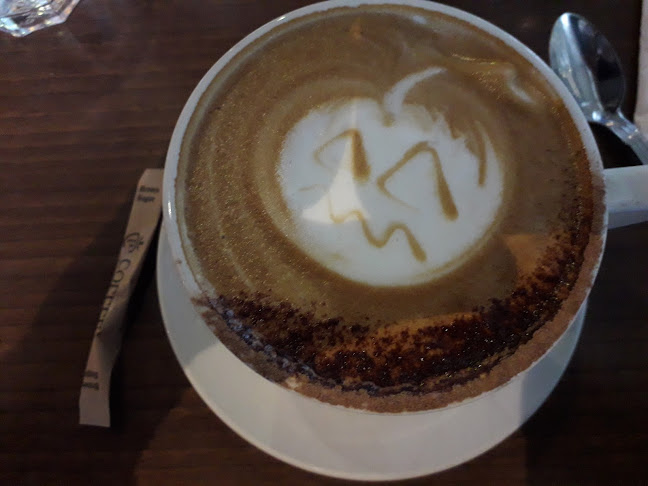 Comentarii opinii despre Street Side Cafe