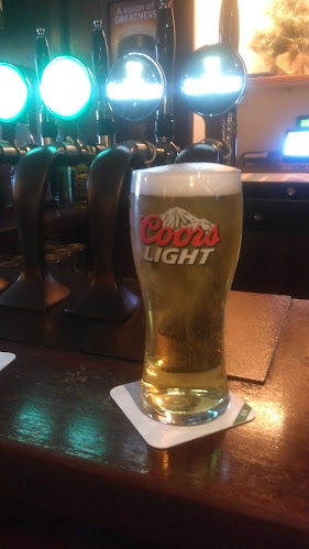 Comentarii opinii despre Ball Alley House