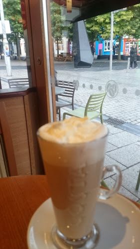 Comentarii opinii despre Costa Coffee