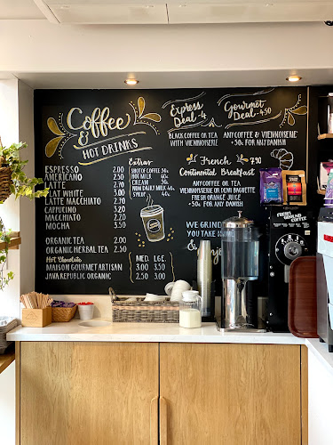 6 Henry St, Kenmare, Co. Kerry, V93 A7KE