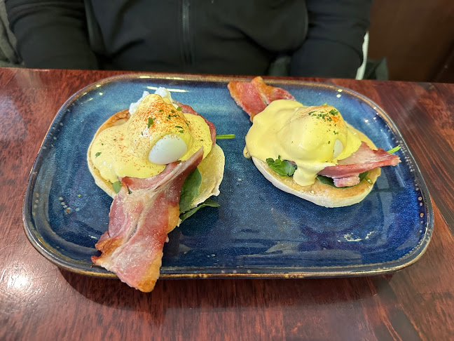 Revive Cafe - Hospitality and gastronomy