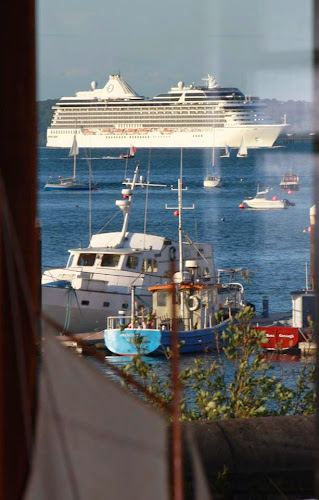 1 Lower Rd, Knocknagore, Crosshaven, Co. Cork