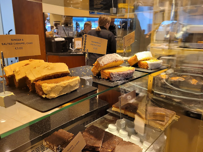 Unit 18, Crescent Shopping Centre, Dooradoyle, Limerick, V94 V0F2