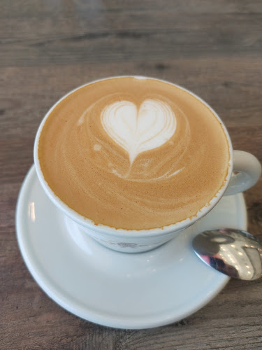 Roots Café & Bistro - Hospitality and gastronomy