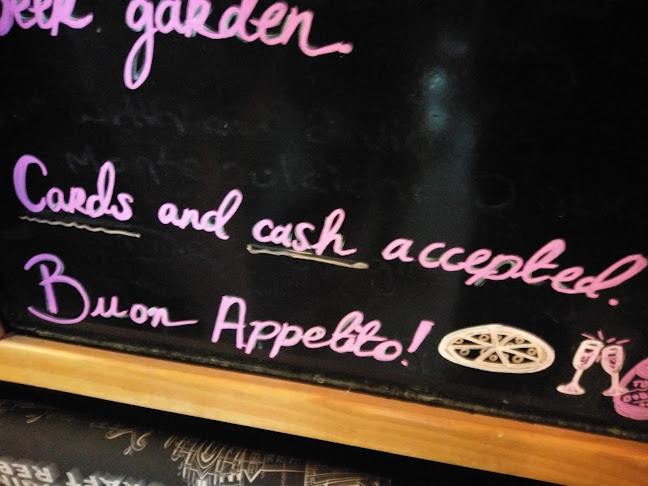 113 Barrack St, The Lough, Cork, T12 RT44