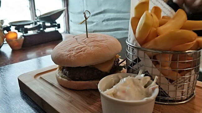 Comentarii opinii despre The Crowe's Nest Pub & Bistro