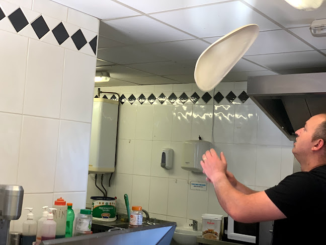 Robertas Pizzeria Ballinalee - Hospitality and gastronomy