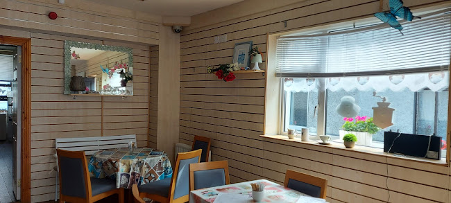 Comentarii opinii despre Shannon Crafts & Coffee Dock