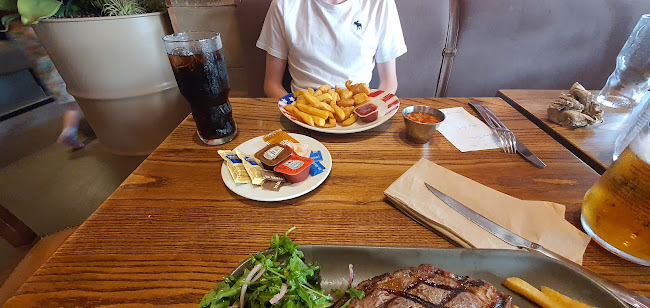Huck's American Bar and Grill - Ballymahon