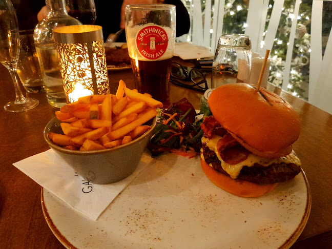 Comentarii opinii despre COOPERS BAR & LOUNGE