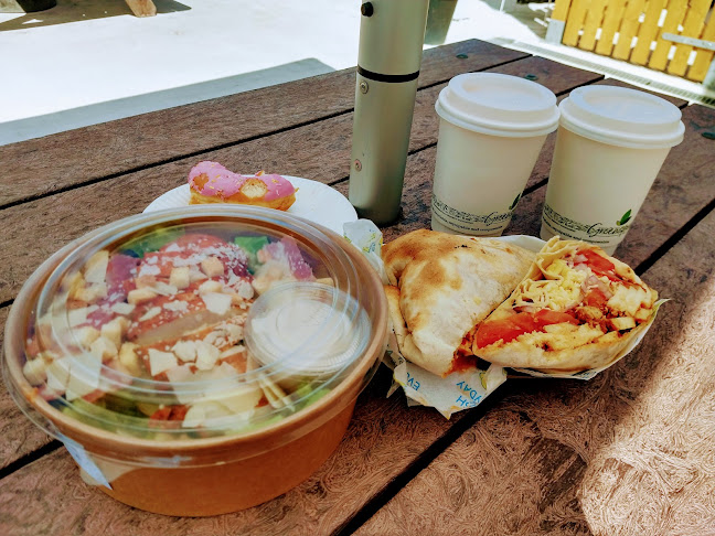 Opinii despre The Village Bar & Cafe în Carrick-on-Suir - Hospitality and gastronomy