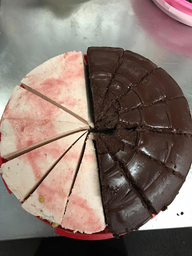 Comentarii opinii despre Bia Deas Cafe