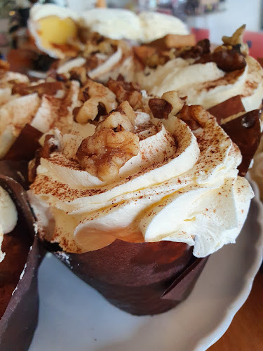 Comentarii opinii despre PoppySeed at Galway Crystal