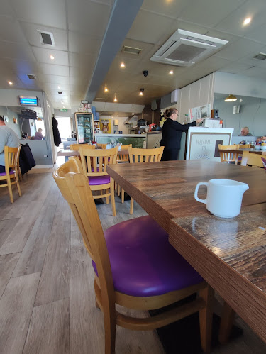 Comentarii opinii despre Village Cafe