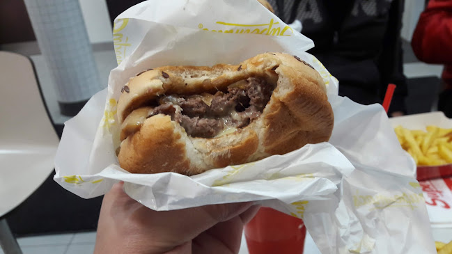 Supermac's & Papa John's Mitchelstown - Hospitality and gastronomy