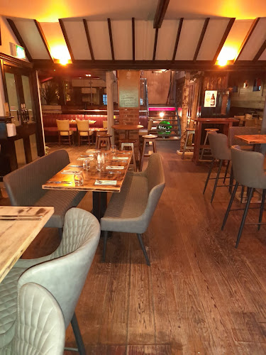 Comentarii opinii despre Breathnach's Steak & Ale House