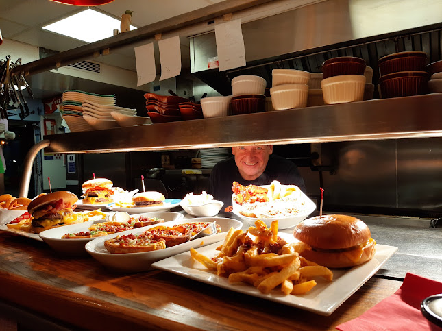 Opinii despre Scotty's Burgers and Wings în Galway - Hospitality and gastronomy