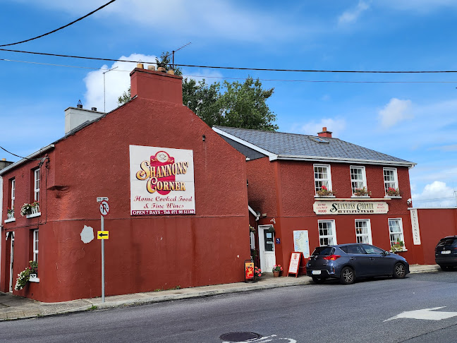 Shannons Corner Restaurant - Hospitality and gastronomy