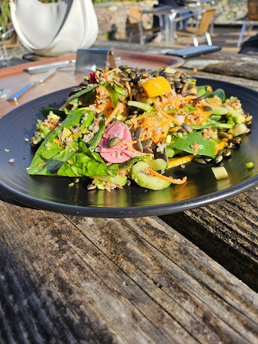 Comentarii opinii despre Beehive Crafts and Gifts