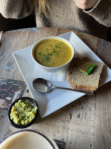 Comentarii opinii despre The Salmon Leap Inn