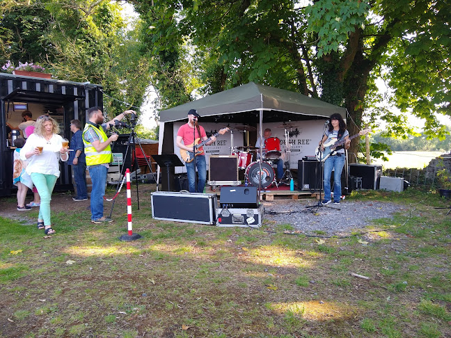 Opinii despre Distillery Yard, Coffee and Chill în Lanesboro - Hospitality and gastronomy