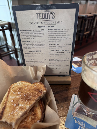 Comentarii opinii despre Murphy Brownes