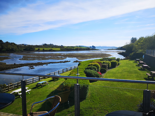 Maple Leaf - Hospitality and gastronomy