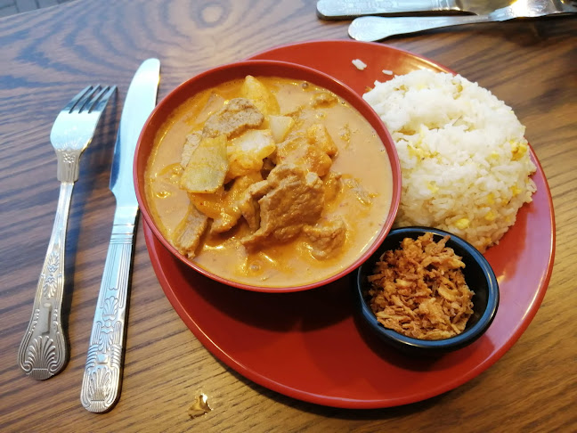 Comentarii opinii despre Camile Navan