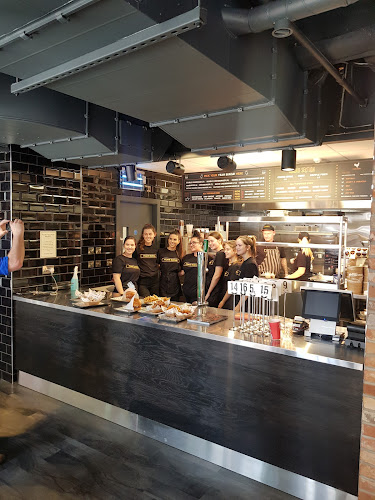 Yeah Burgr - Hospitality and gastronomy