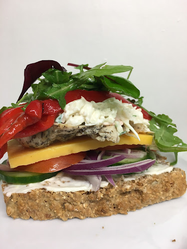 Comentarii opinii despre Belly Café