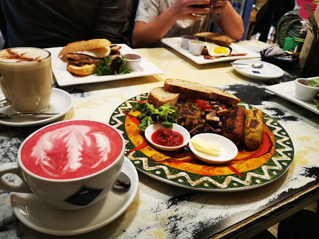 Comentarii opinii despre Temple Cafe
