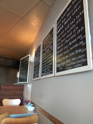 Comentarii opinii despre CAFE M - homestyle roots ltd