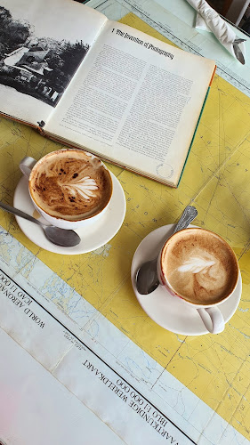 Comentarii opinii despre The Flying Poet Aviation Café - Delicious Coffee & Food