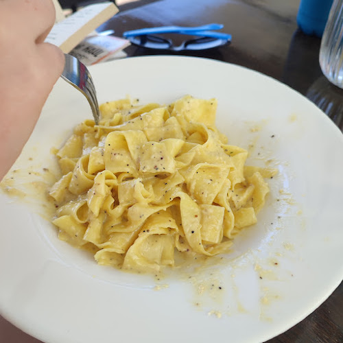 Hayes' Bar and Restaurant, Rushanes, Glandore, Co. Cork, P81 WE16