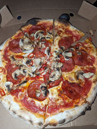 Plur Wood Fired Pizza (Naas) - Hospitality and gastronomy