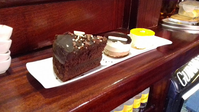 Quinlans Lounge - Hospitality and gastronomy