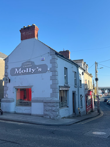 Molly's Coffee Gallery
