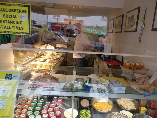 Rays Loaded Lunches - Hospitality and gastronomy