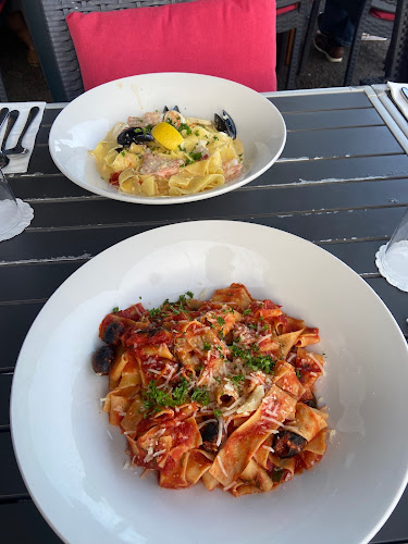 Hayes' Bar & Kitchen